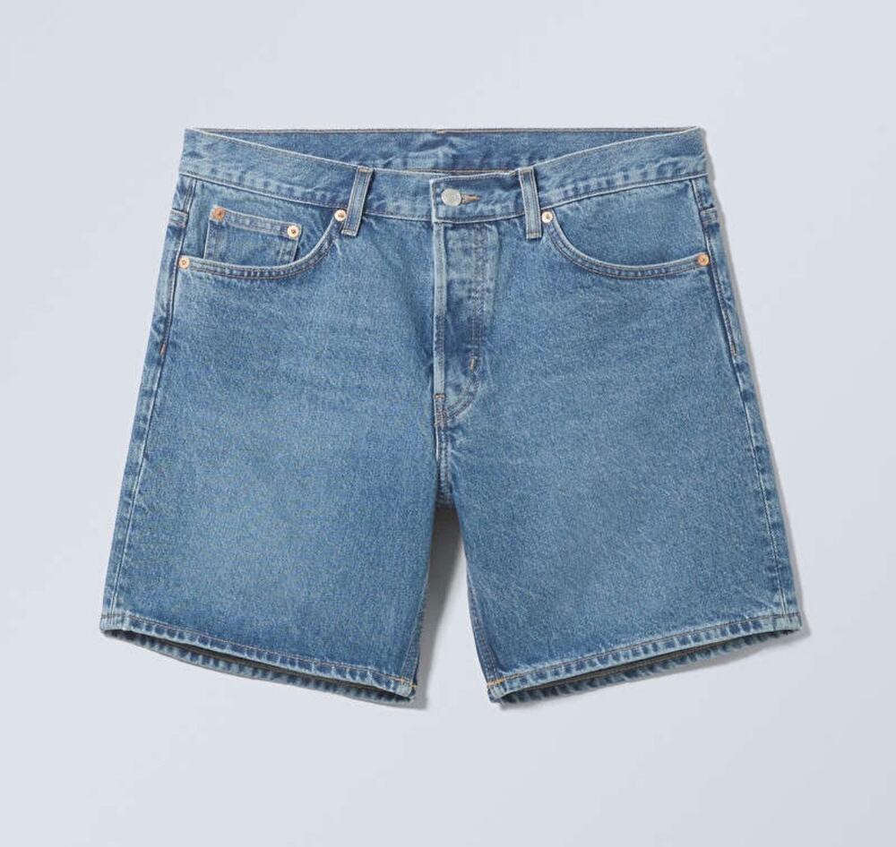 Weekday Women's Vacant Denim Shorts in Harper Blue size 28